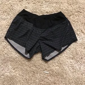 Oiselle Roga Shorts Size 6